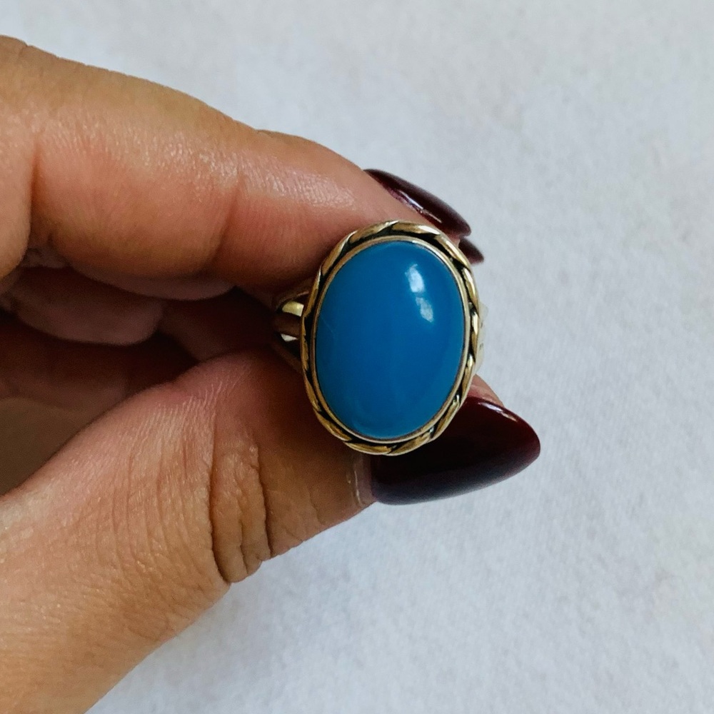 Vivid chalcedony (blue lace agate) sterling silver ring
